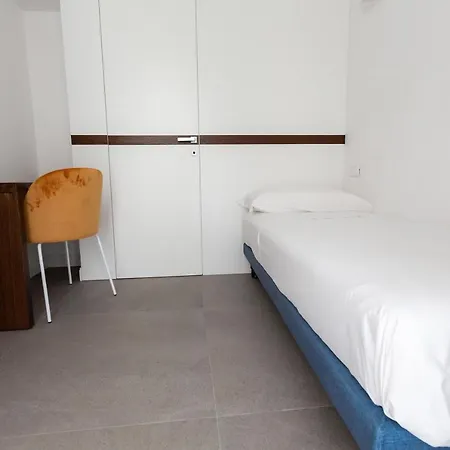 Liferooms Bed & Breakfast 4*